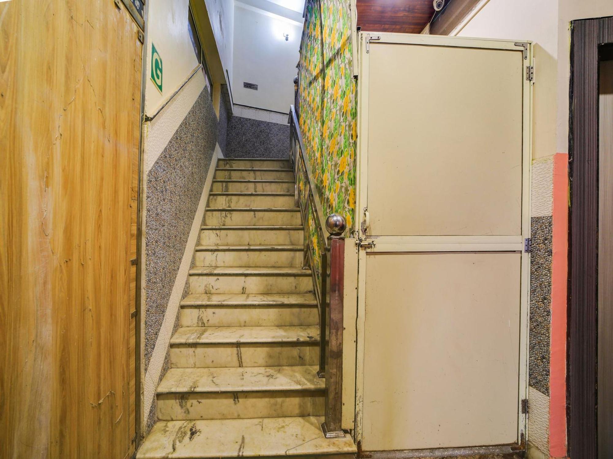 Hotel O Jagdamba Hotel Bhopal Buitenkant foto